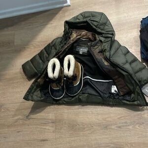 Toddler sorel boots and Michael kors jacket